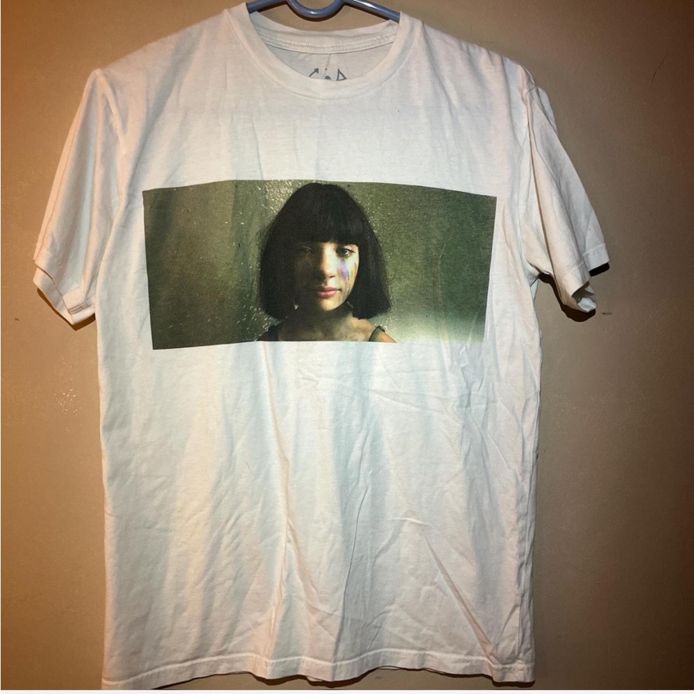 Sía Nostalgic for the Present Tour 2016 T-shirt size S, runs like L